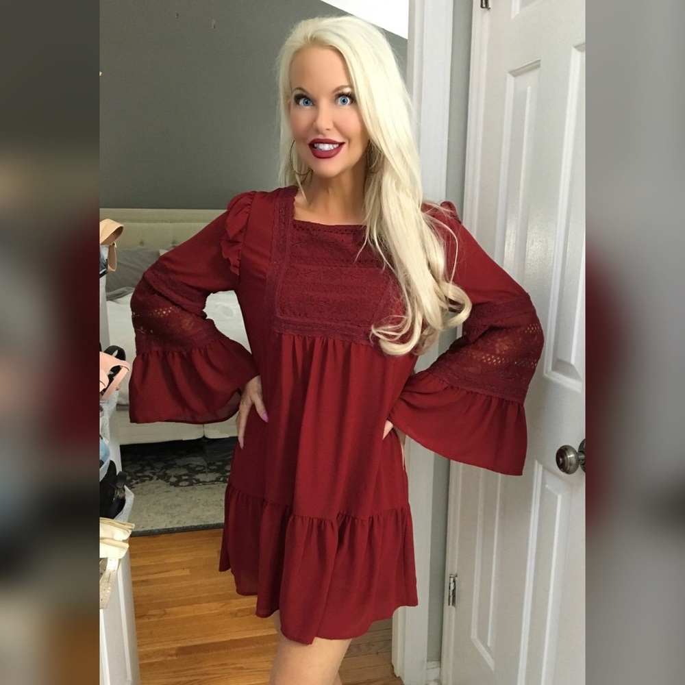 ❤️ARRIVED Amazing Drop Waist Ruffle/Crochet Dress - Picture 1 of 6
